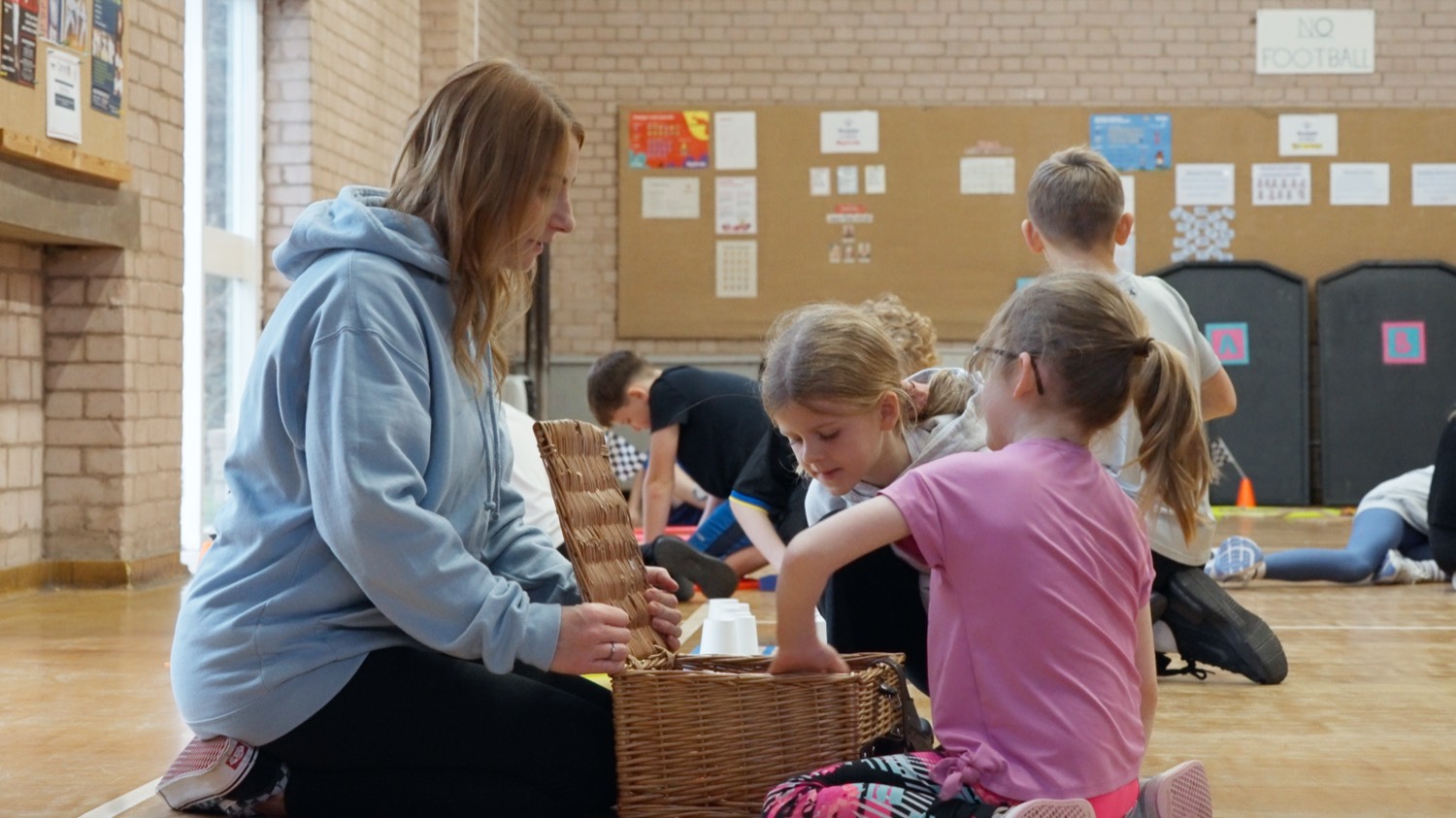 Pupils building together